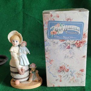 Jan Hagara Collectibles "Sharice"